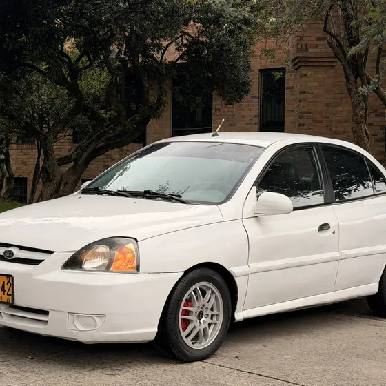 Kia Rio 2011 1.5 Stylus