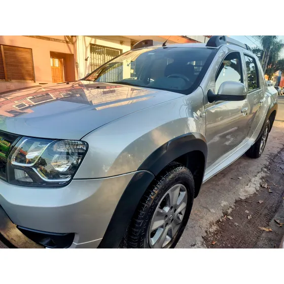 Renault Duster Oroch 2.0 Outsider Plus