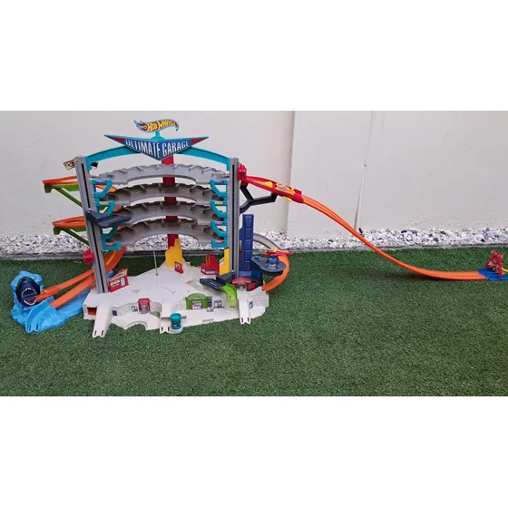 Estacionamiento  Pista Últimate Garage Hot Wheels