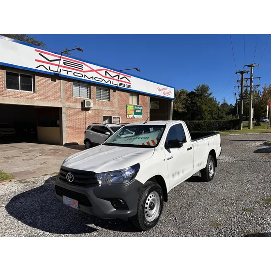 Toyota Hilux Pick-up 2.4 Cs Dx 150cv 4x2