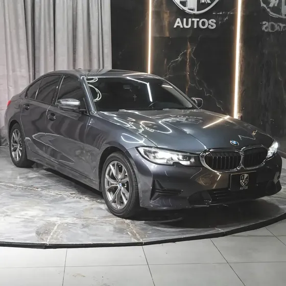 BMW 320i 2020 2.0