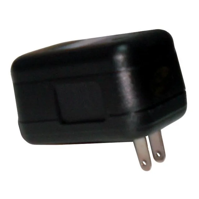 Transformador Hurricane Tc-70d 220/110v Ac Negro
