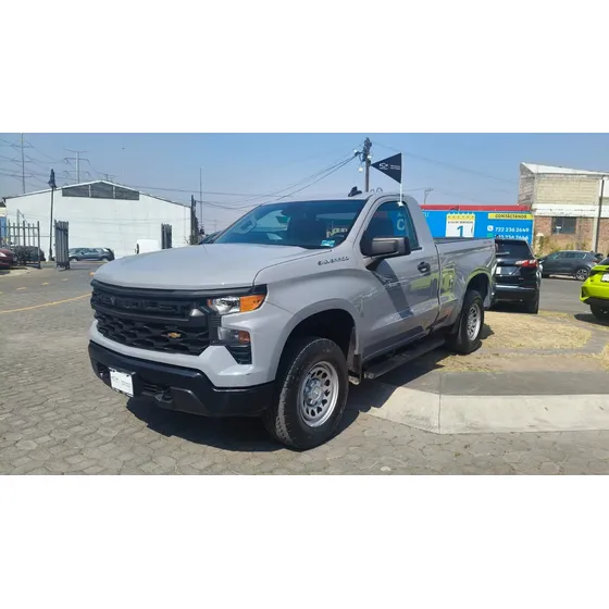 Chevrolet Silverado 2024 5.3 V8 Cabina Regular 4x4 At