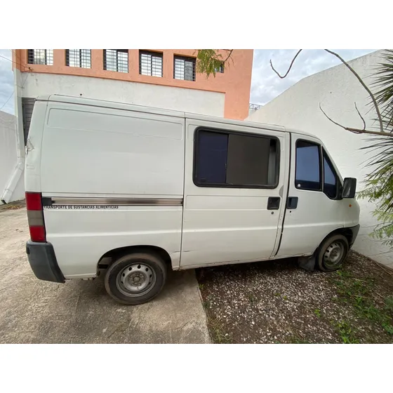 Peugeot Boxer 1.9 D 270c