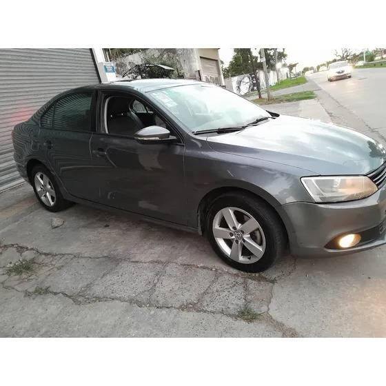 Volkswagen Vento 2.0 Luxury I 140cv