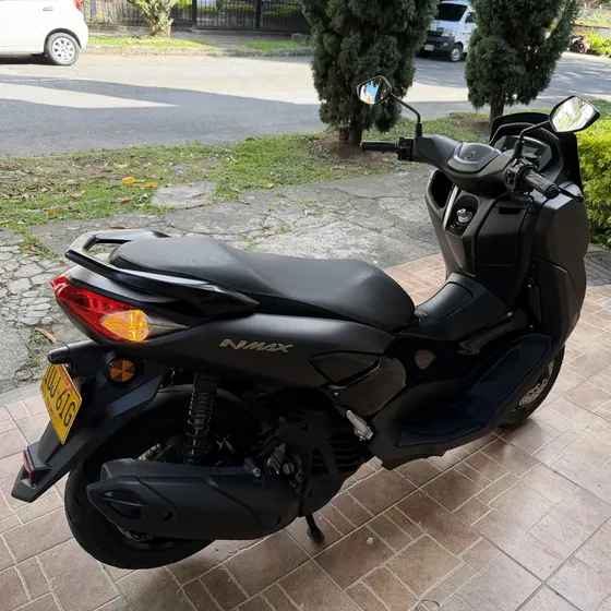 Nmax Connected