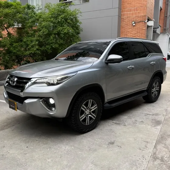 Toyota Fortuner 2019 2.7l Mid 4x2 Automática