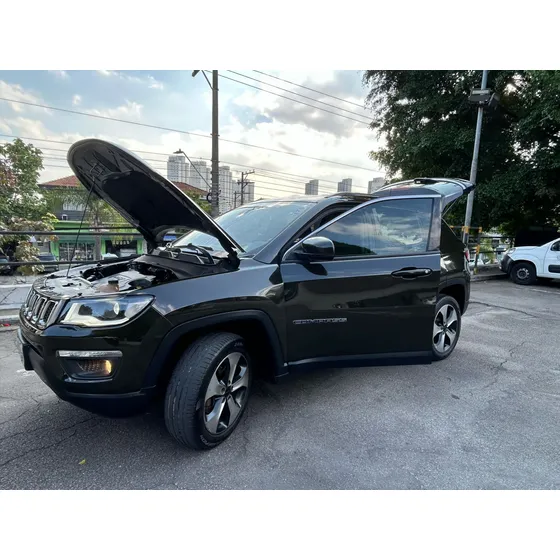 Jeep Compass 2.0 Limited 4x4 Aut. 5p