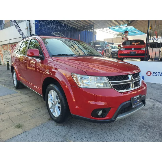 Dodge Journey 2.4 Sxt 5 Pasajeros Plus Mt
