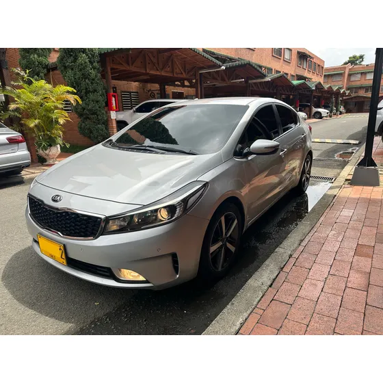 Kia Cerato Pro 1.6l
