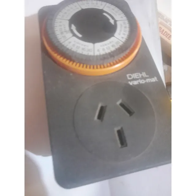 Diehl Vario-mat 16 (2) A 250 V 220 V 50 Hz Usado Funcionando