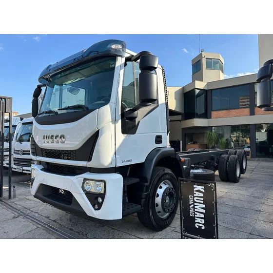 Iveco Tector 24-280 Ano 2023 0 Km Chassi Financia Até 100%