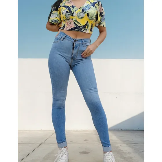 Skinny Chupin Tiro Alto Con Dobladillo Clarito
