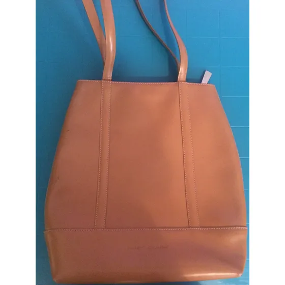Cartera Para Dama Usada