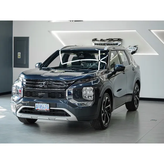 Mitsubishi Launch Edition 4x4