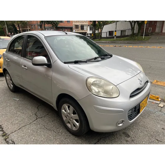 Nissan March 1.6 Sense