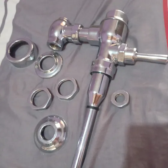 Fluxometro. Mecánico Marca Zurn