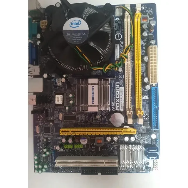 Tarjeta Madre Foxconn G31mv-k Pentium Dual-core E5700 3.0ghz Azul