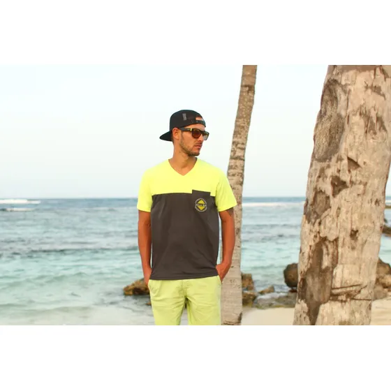 Franela Akua Avenue Modelo Polo Limón/plomo