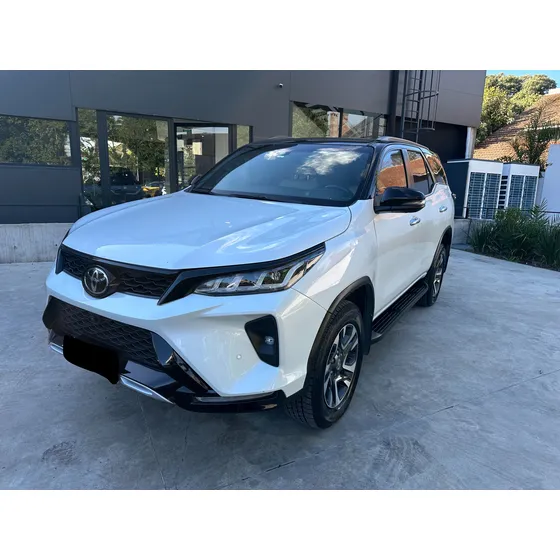 Toyota Sw4 2.8 Tdi Diamond 4x4 6at 7as