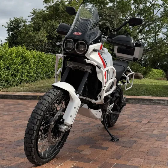 Ducati Desert X - Modelo 2023