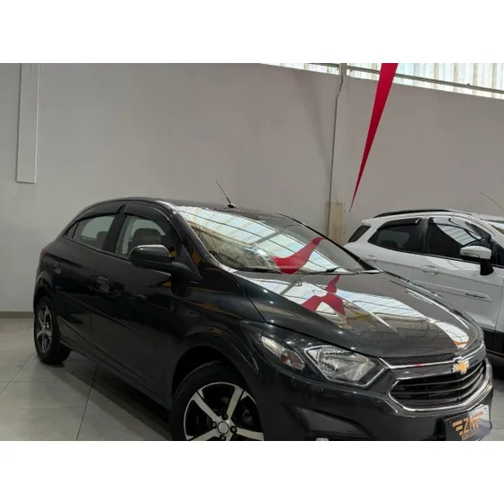 Chevrolet Onix Onix 1.4 Mpfi Ltz 8v Flex 4p Automático