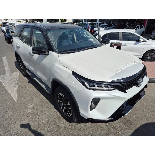 Toyota Fortuner Legender