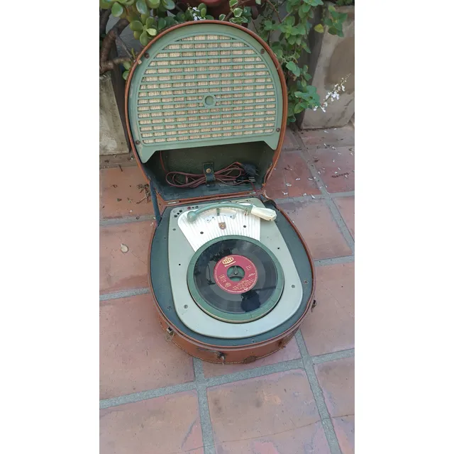 Antiguo Tocadiscos Phillips A Revisar (década Del 50)