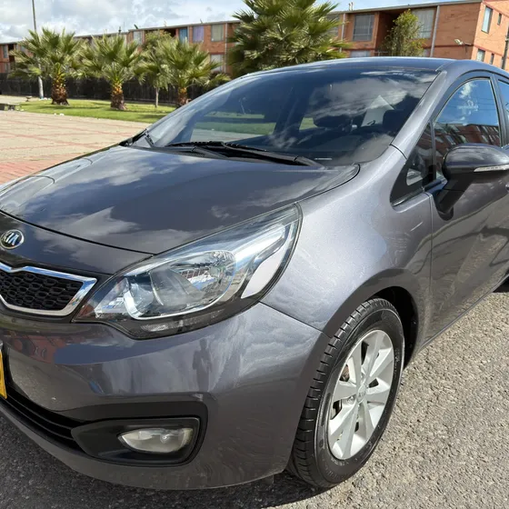 Kia Rio 2014 Spice 1.250 Mec Sedan