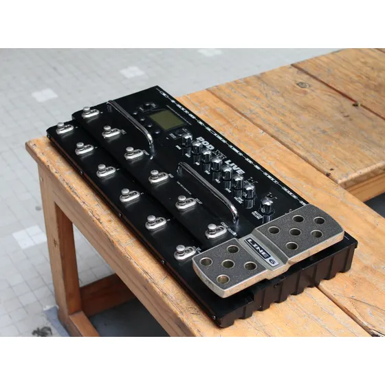Pedaleira Multi Efeitos Guitarra Line 6 Pod X3 Live Zerada