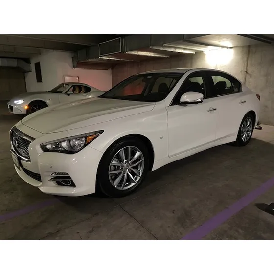 Infiniti Q50 3.7 Perfection Mt