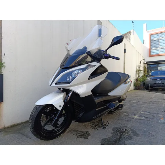 Kymco Downtown 300i 2017-scooter-correa Nueva-vtv