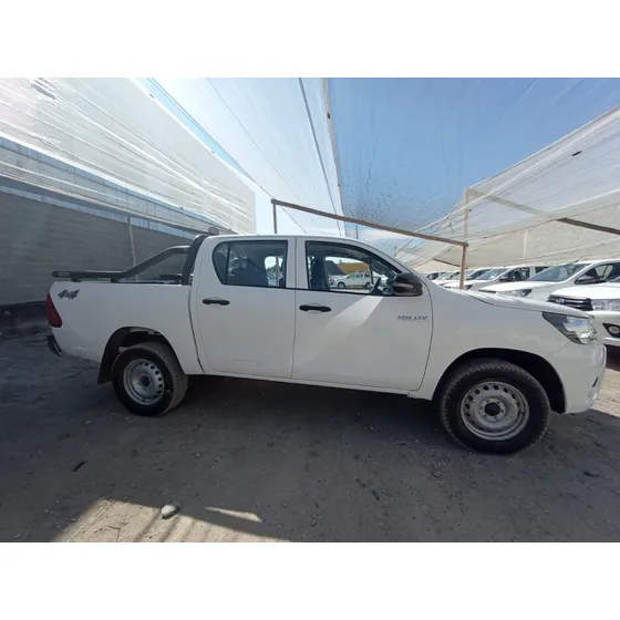 Toyota Hilux Pick-up 2.4 Cd Dx 150cv 4x4