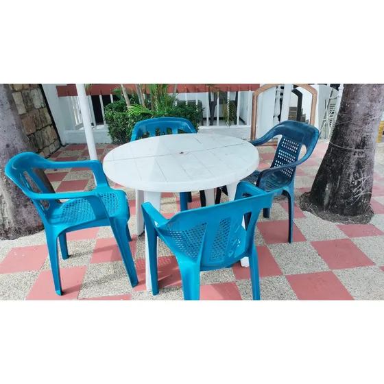 Set De Sillas Y Mesas Rimax