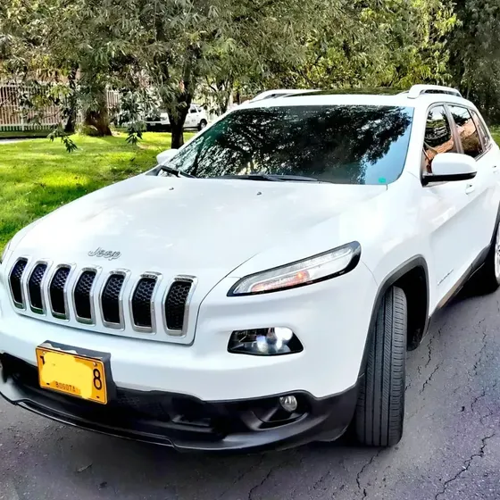 Jeep Cherokee 2015 3.2 Longitude