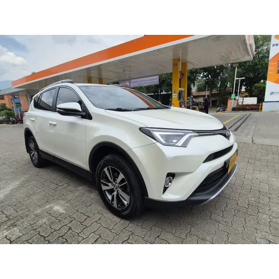 Toyota Rav4 2.0 Street 4x2 2017