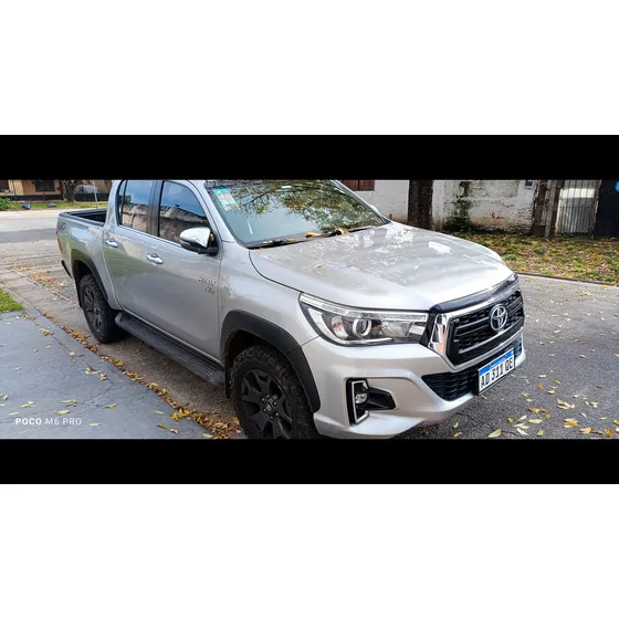 Toyota Hilux 2.8 Cd Srx 177cv 4x4