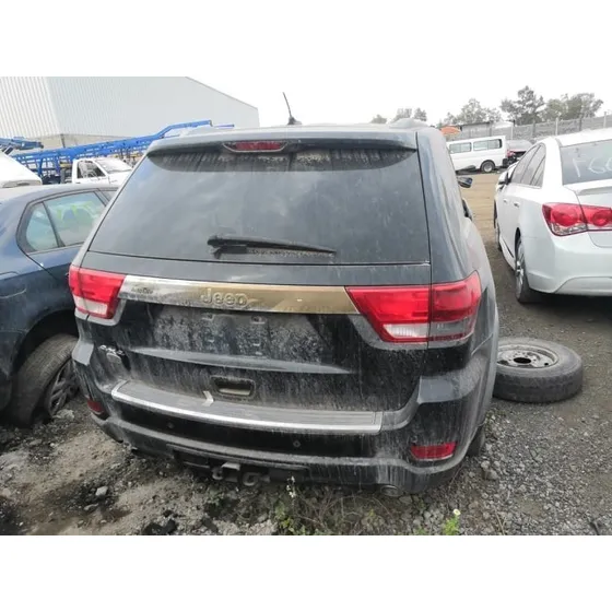 Jeep Gran Cheroke Desarmo Por Partes Deshuese Yonque Chocado