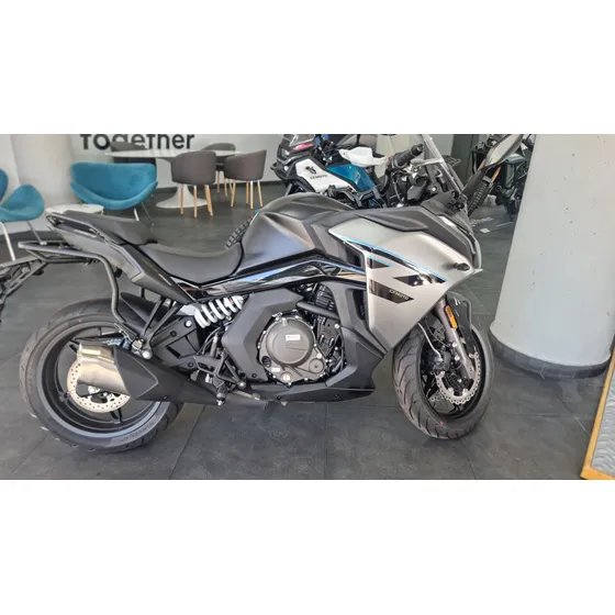 Cfmoto 650 Gt Usada 100 Km No Kawasaki Ninja 650 Ktm 390