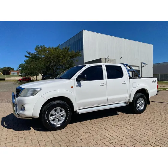 Toyota Hilux 2.7 Sr 4x4