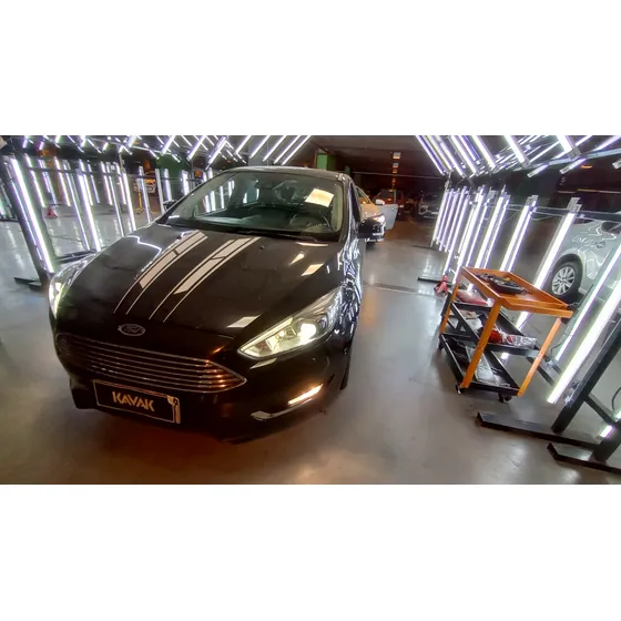 Ford Focus Iii 2.0 Titanium Powershift