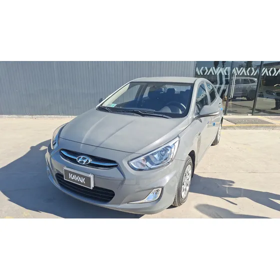 Hyundai Accent 1.4 Rb Gl 2ab
