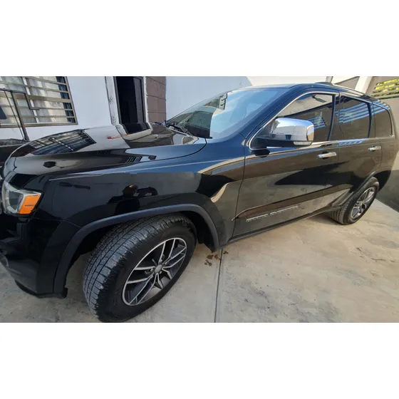 Jeep Grand Cherokee 3.6 Limited Lujo 4x2 Mt