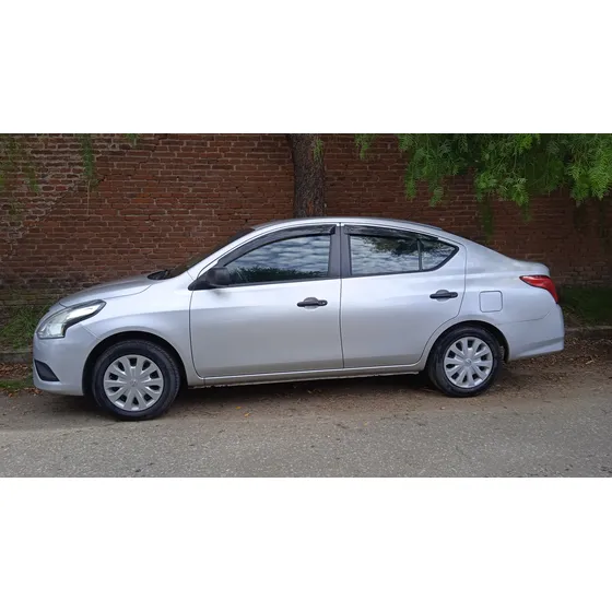 Nissan Versa 1.6 Drive