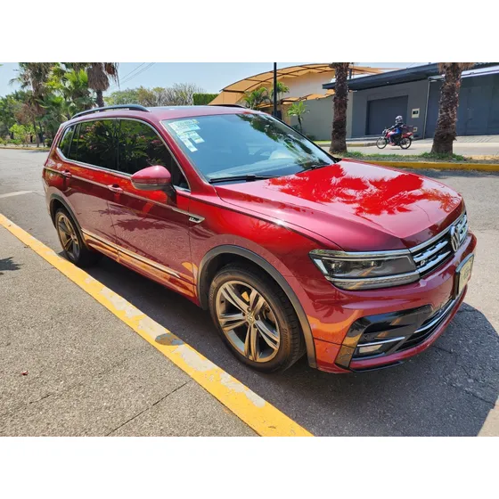 Volkswagen Tiguan R- Line 1.4t
