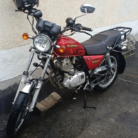 Suzuki Gn125f