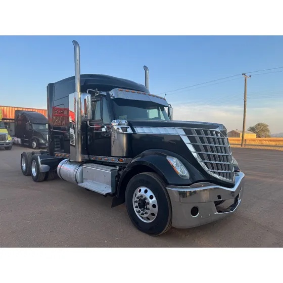 Tractocamion 2016 Internacional Lonestar - Cummins - Manual