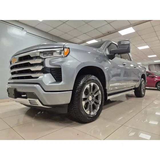 Chevrolet Silverado 5.3 V8 High Country
