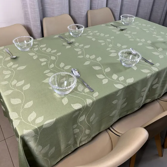 Toalha De Mesa Jacquard - 6 Lugares - Retangular 1,40x2,10m