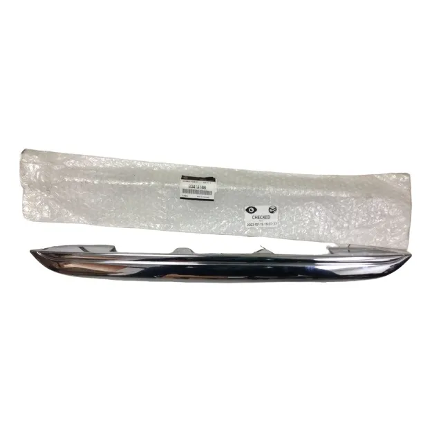 Platina Cromada Compuerta Trasera Mitsubishi Montero 2014/15